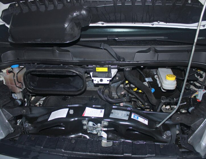 Peugeot Boxer Valník 2,0 l 120 kw