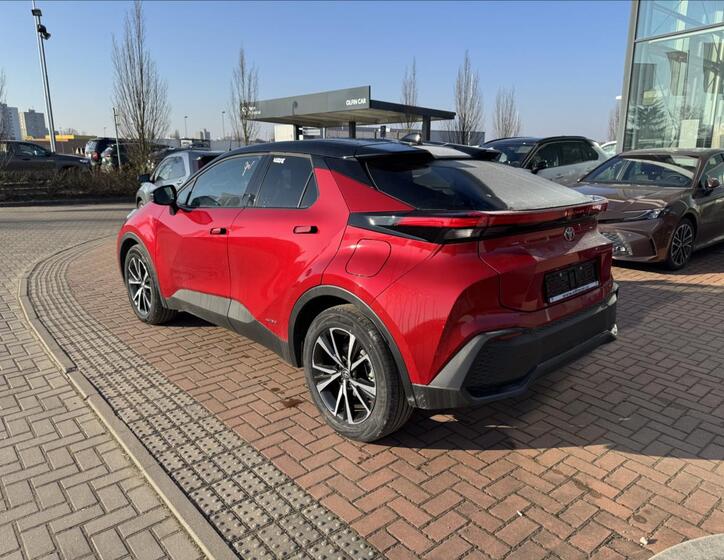 Toyota C-HR 8