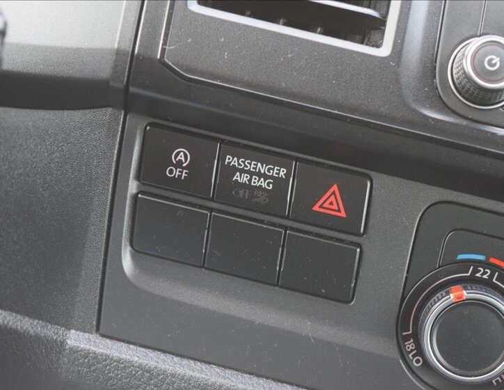 Volkswagen Transporter Kombi 2,0 l 110 kw