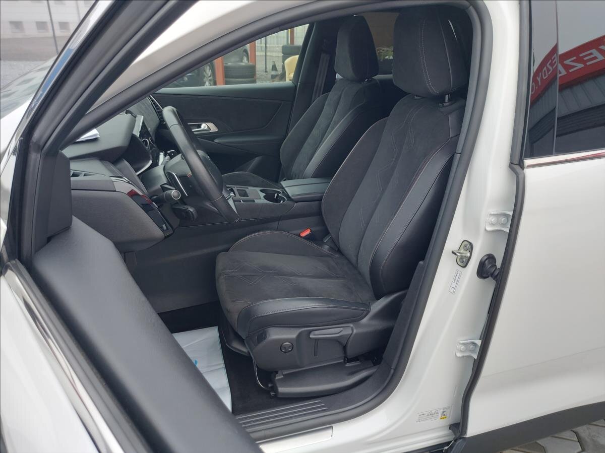 DS Automobiles DS7 Crossback SUV / Terénní 1,6 l 133 kw