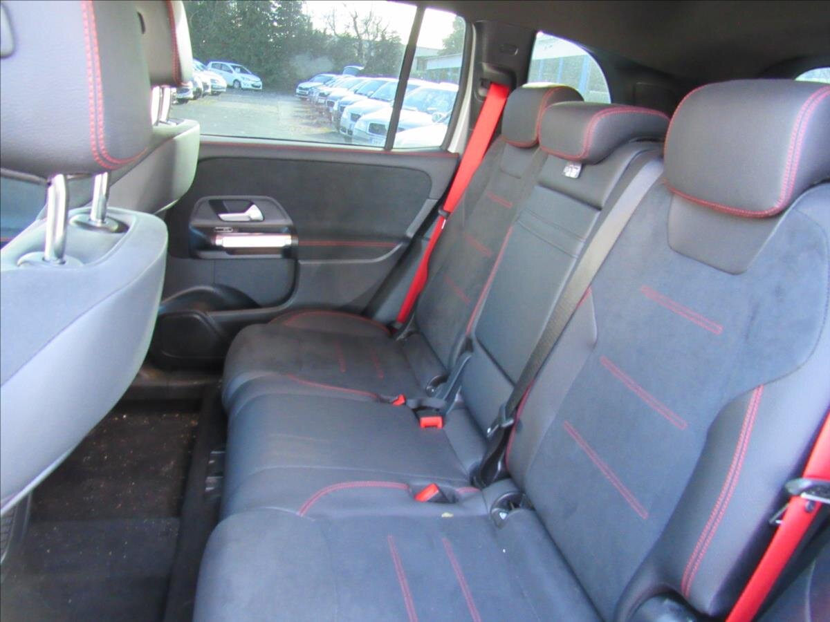 Mercedes-Benz GLB Kombi 2,0 l 225 kw