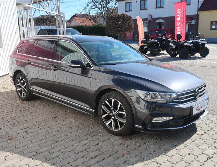 Volkswagen Passat Kombi 2,0 l 110 kw