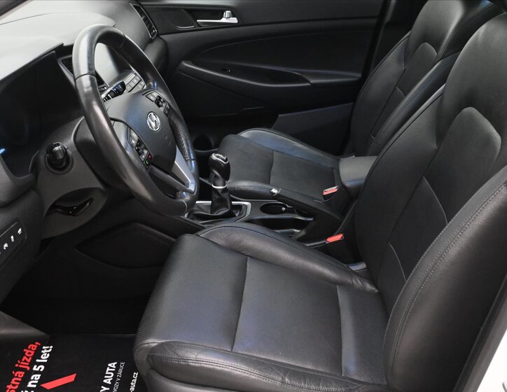 Hyundai Tucson SUV 2,0 l 100 kw