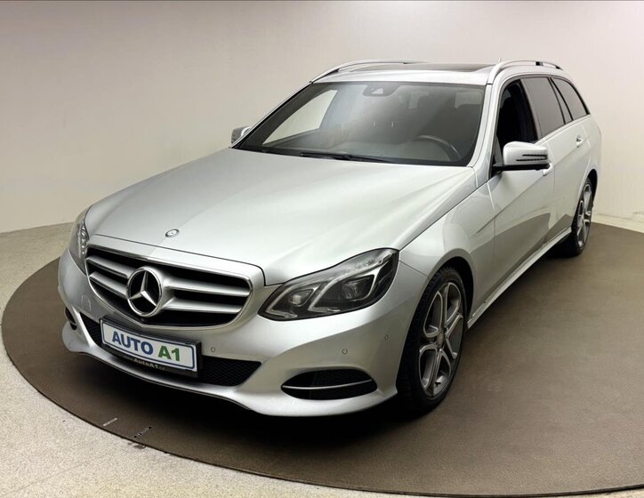 Mercedes-Benz Třídy E Kombi 3,0 l 170 kw