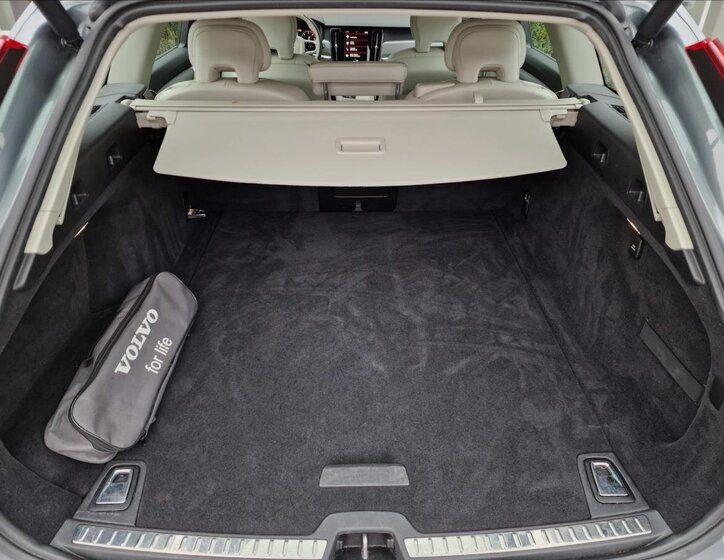 Volvo V90 Kombi 2,0 l 140 kw