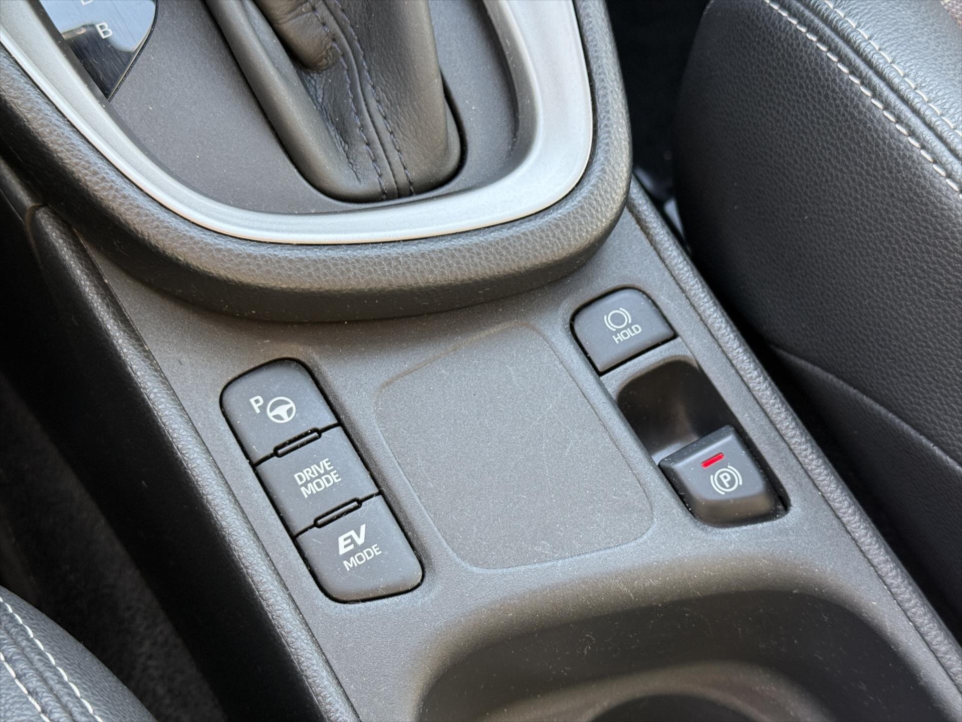 Toyota Yaris Cross SUV / Terénní 1,5 l 68 kw