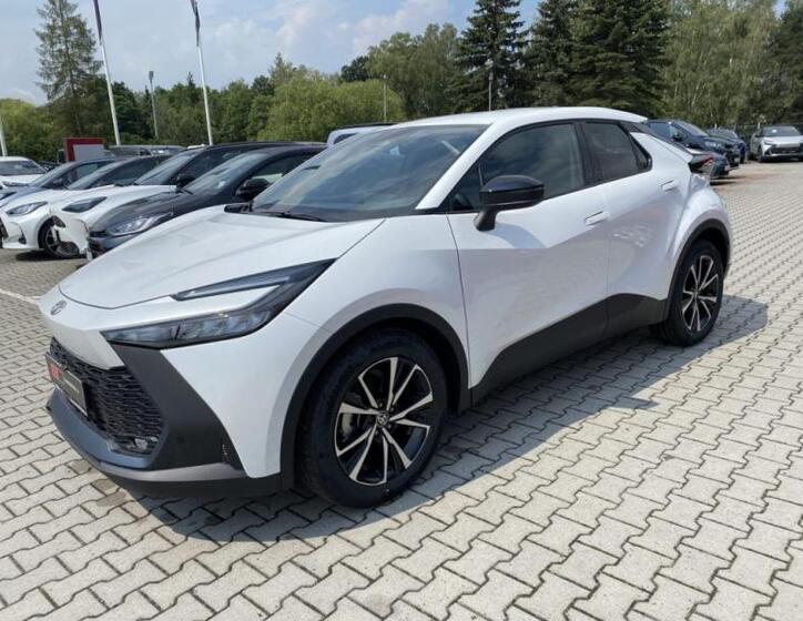 Toyota C-HR 4