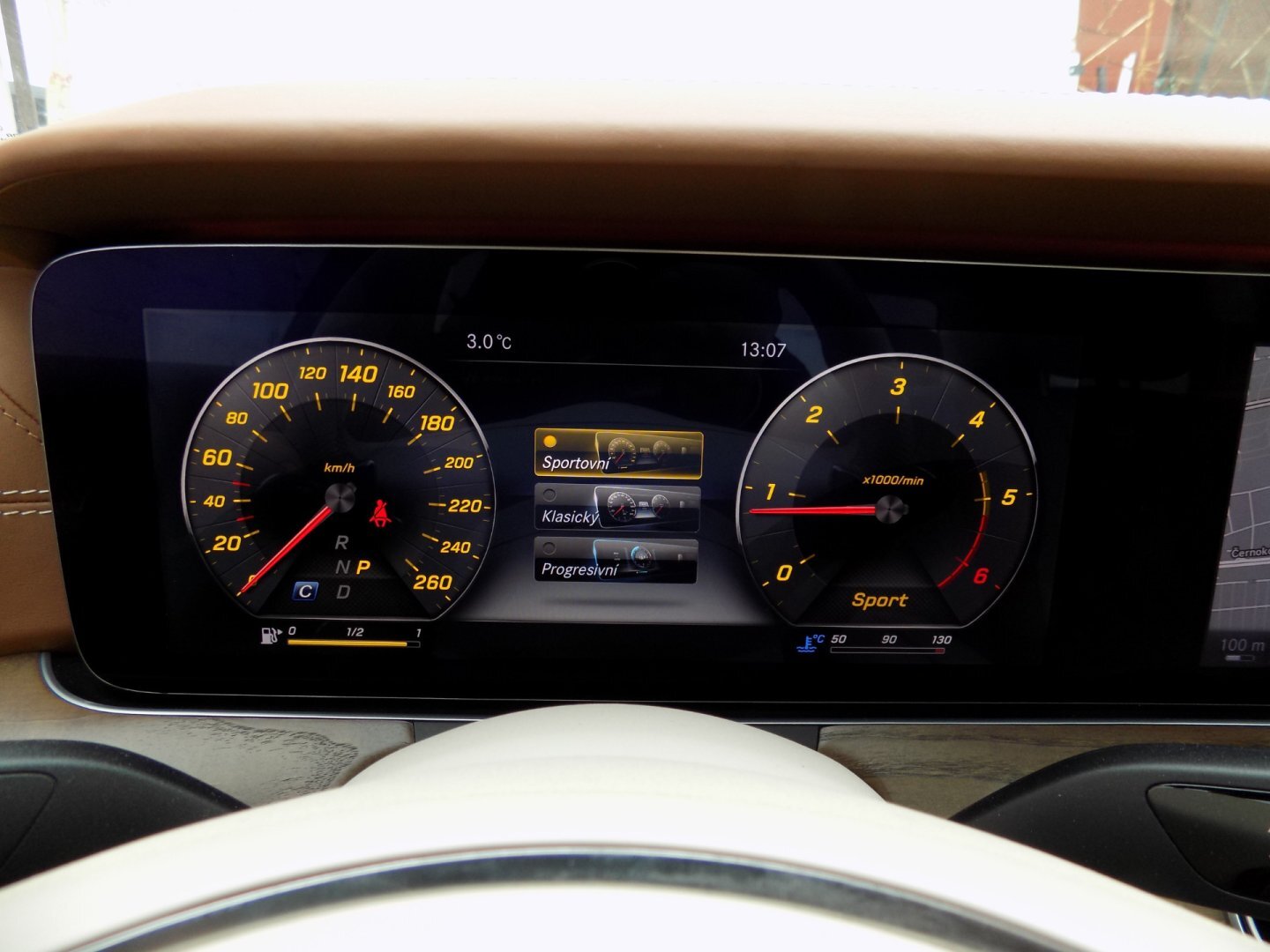 Mercedes-Benz Třídy E Sedan 2,0 l 143 kw