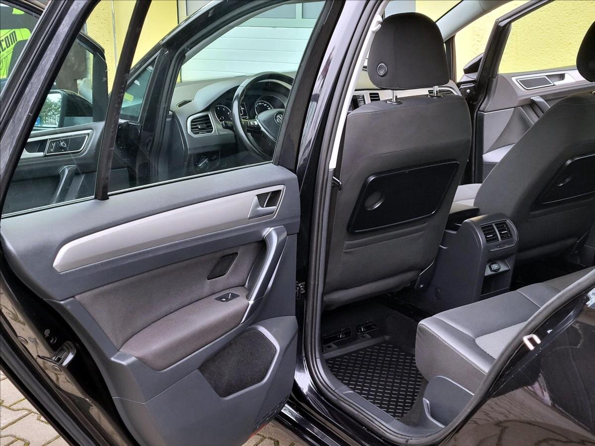 Volkswagen Golf Sportsvan MPV 1,2 l 81 kw