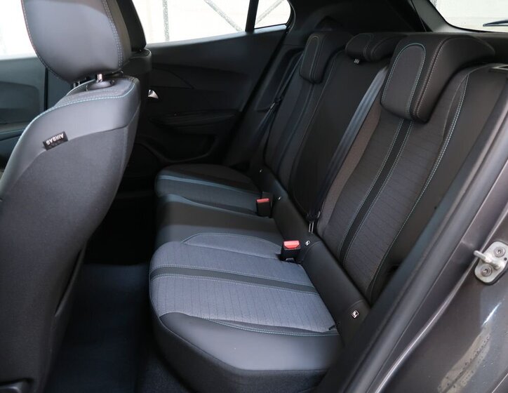 Peugeot 2008 SUV 1,2 l 96 kw