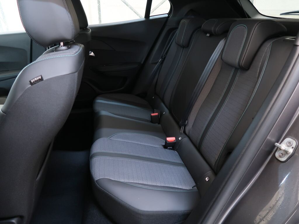 Peugeot 2008 SUV 1,2 l 96 kw