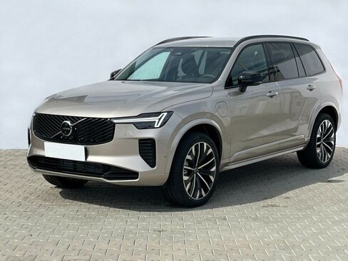 Volvo XC90 SUV / Terénní 2,0 l 299 kw