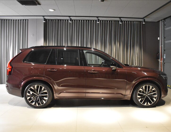 Volvo XC90 SUV 2,0 l 335 kw