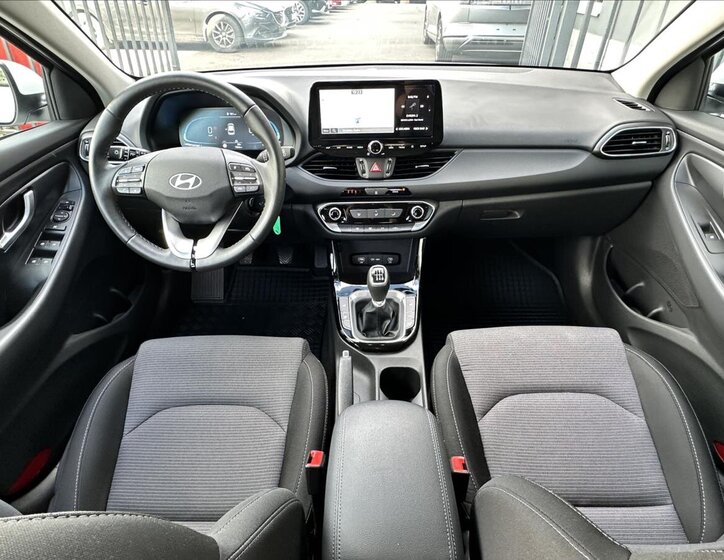 Hyundai i30 Hatchback 1,5 l 70 kw