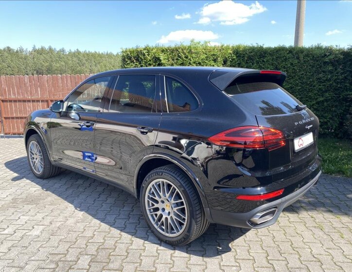 Porsche Cayenne SUV / Terénní 3,0 l 184 kw