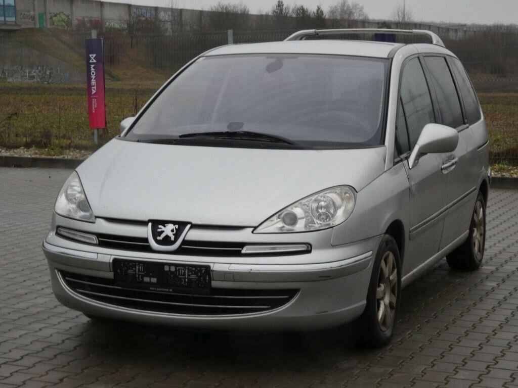 Peugeot 807 MPV 2,0 l 100 kw