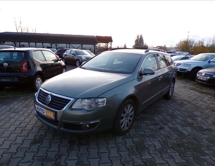 Volkswagen Passat 2