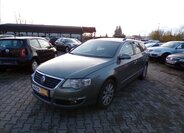 Volkswagen Passat 2