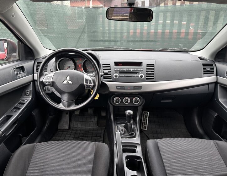 Mitsubishi Lancer Sedan 1,8 l 105 kw