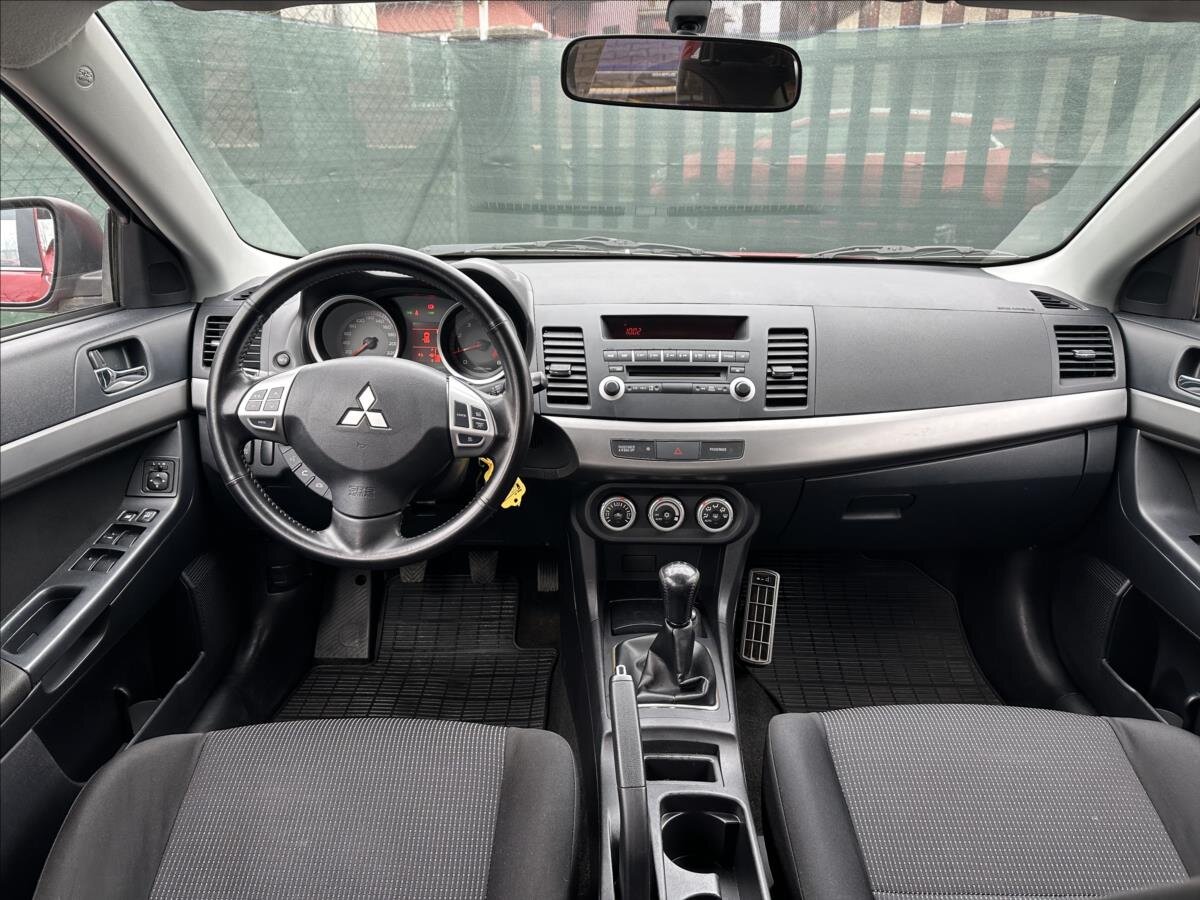 Mitsubishi Lancer Sedan 1,8 l 105 kw