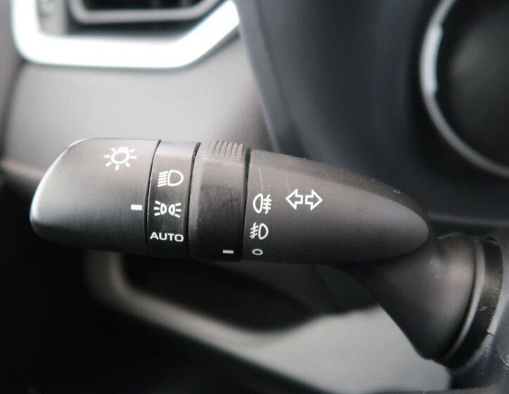 Toyota RAV4 SUV 2,0 l 129 kw