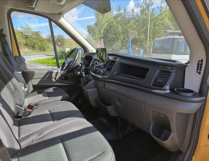 Ford Transit 7