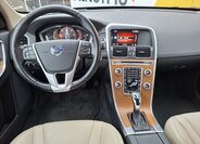 Volvo XC60 Kombi 2,4 l 162 kw