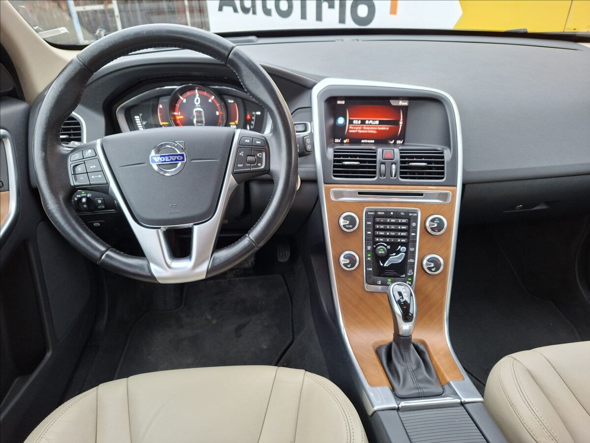 Volvo XC60 Kombi 2,4 l 162 kw