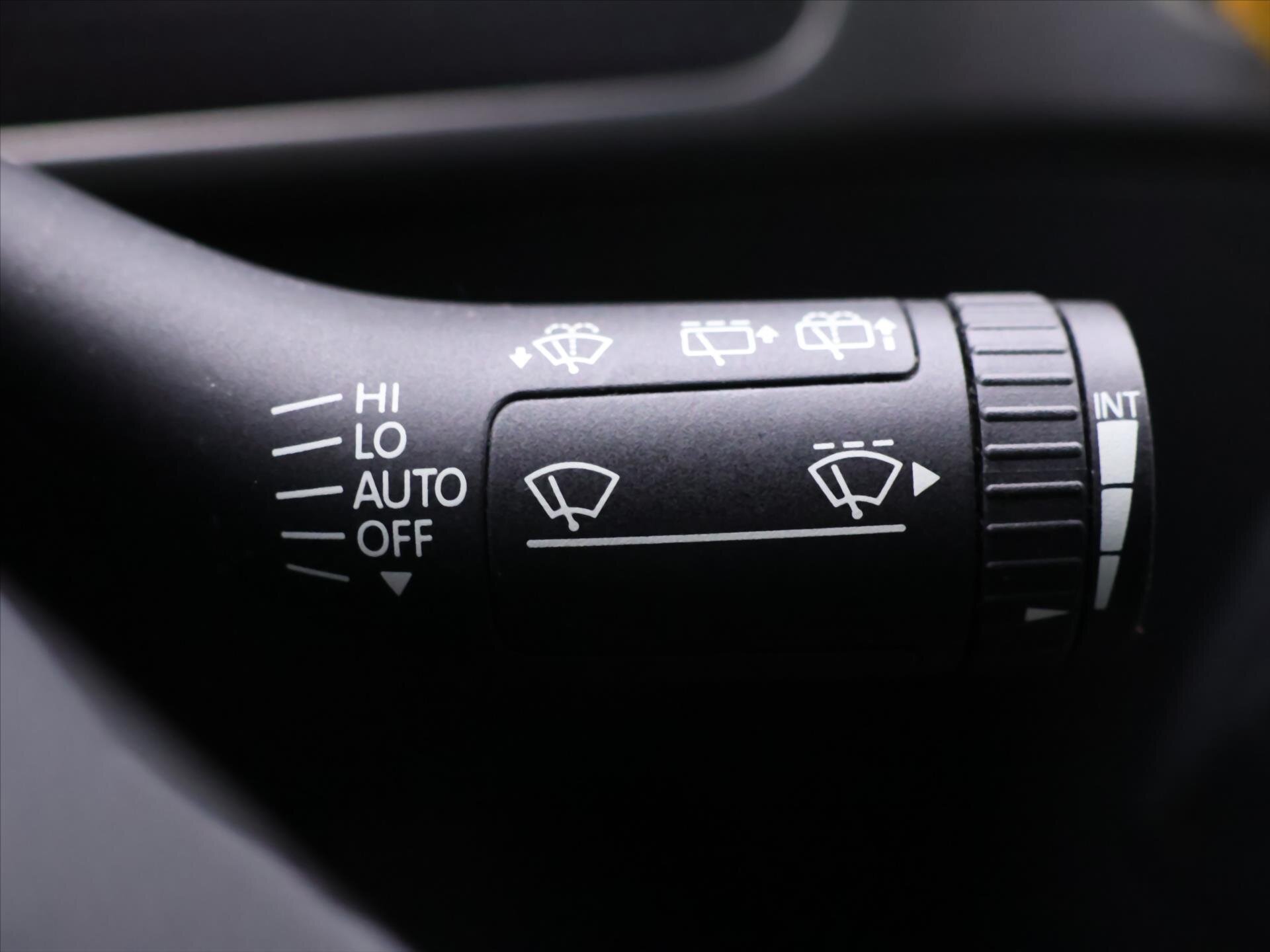 Volkswagen Touareg SUV / Terénní 3,0 l 176 kw