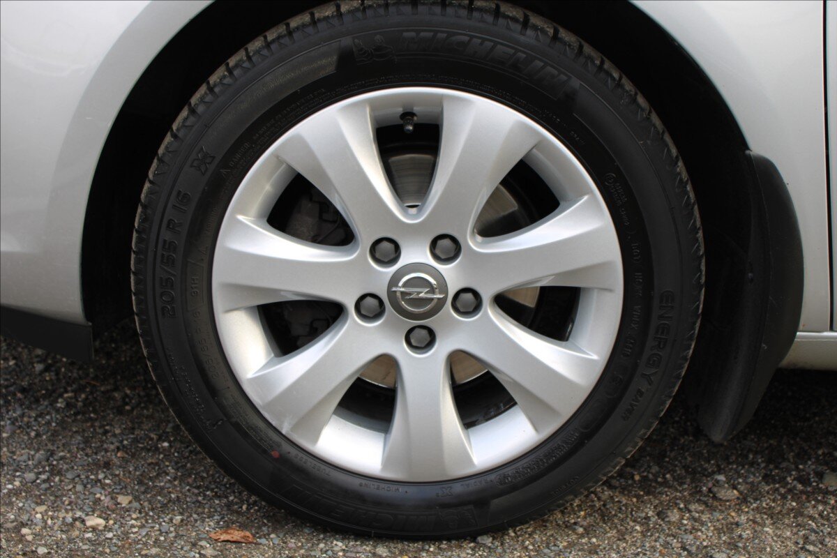 Opel Meriva MPV 1,4 l 74 kw