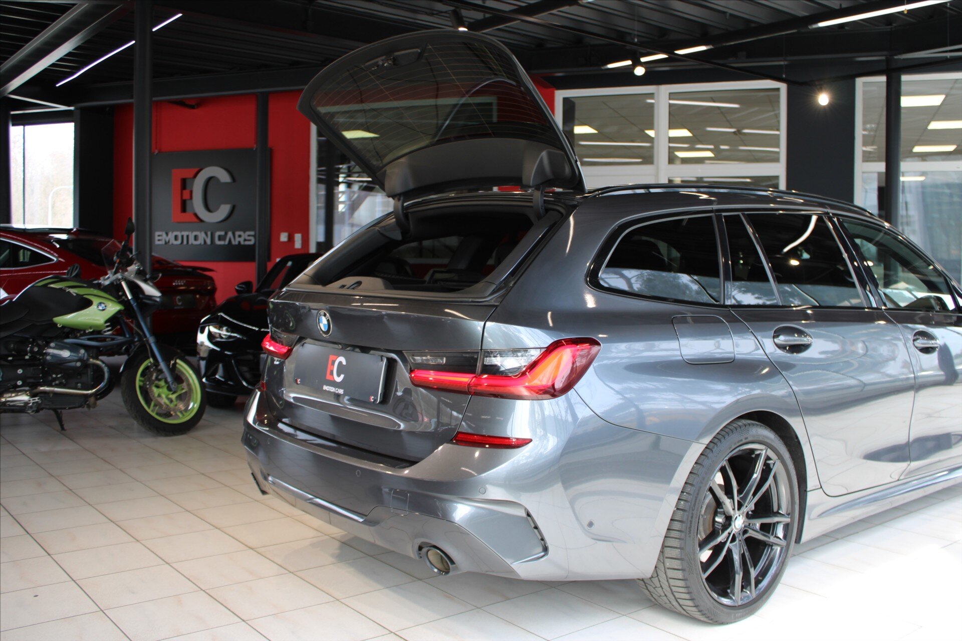 BMW Řada 3 Kombi 2,0 l 140 kw