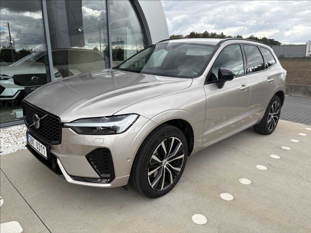Volvo XC60 SUV / Terénní 2,0 l 145 kw