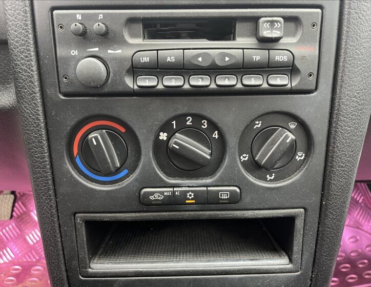 Opel Astra Hatchback 1,7 l 55 kw