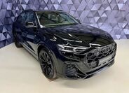 Audi Q8 4