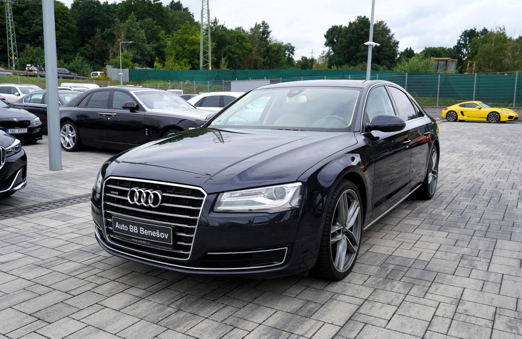 Audi A8
