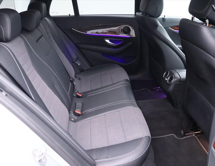 Mercedes-Benz Třídy E Kombi 2,0 l 143 kw