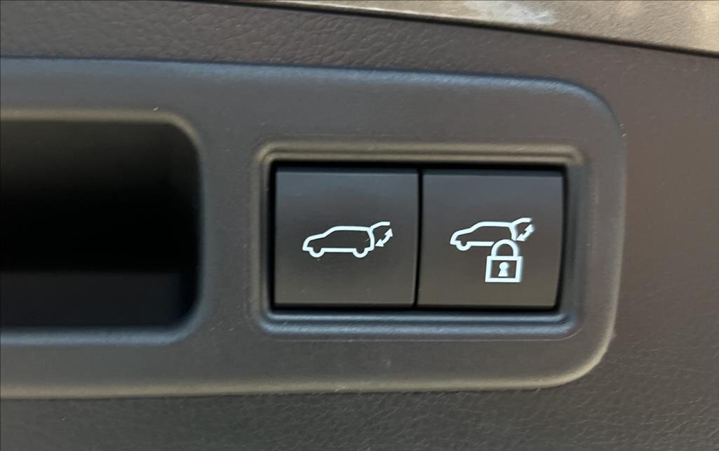 Lexus RX 500h SUV 2,4 l 273 kw