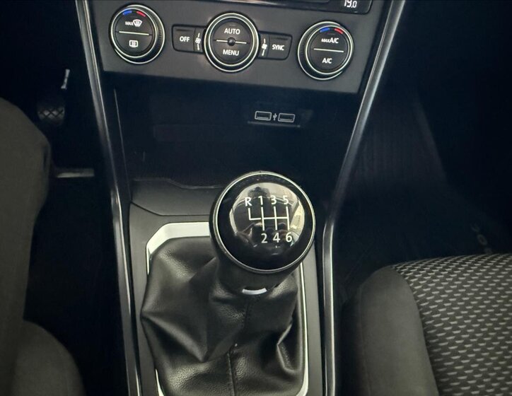 Volkswagen T-Roc Kombi 999,0 85 kw