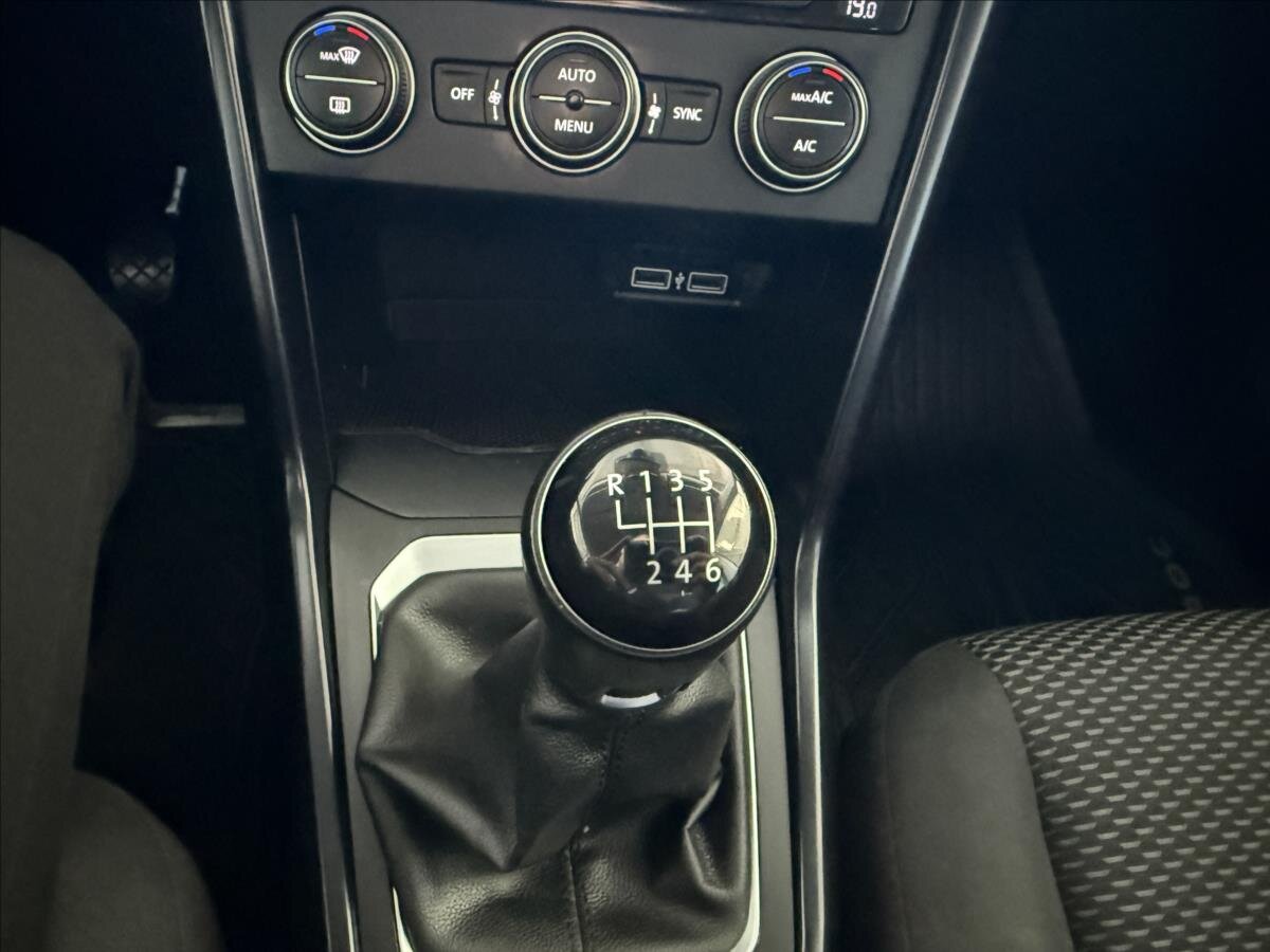 Volkswagen T-Roc Kombi 999,0 85 kw