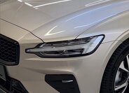 Volvo V60 Kombi 2,0 l 145 kw