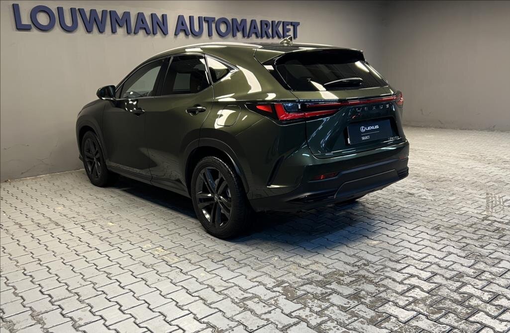 Lexus NX 450h plus SUV / Terénní 2,5 l 227 kw