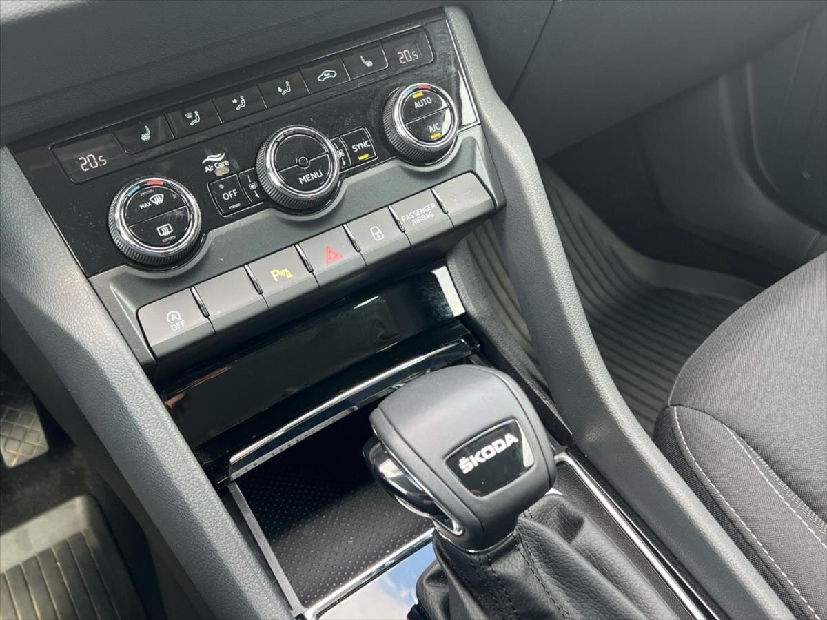 Škoda Karoq SUV / Terénní 1,5 l 110 kw