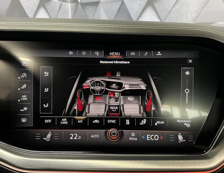 Volkswagen Touareg SUV / Terénní 3,0 l 210 kw