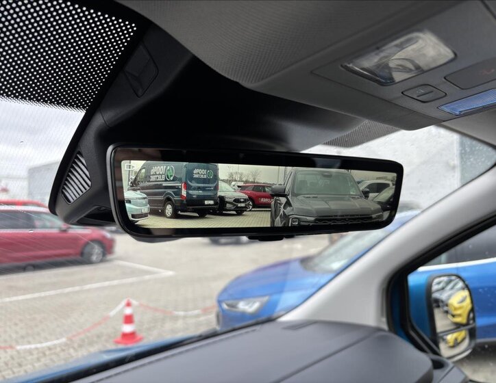 Ford Tourneo Custom MPV 0,0 160 kw