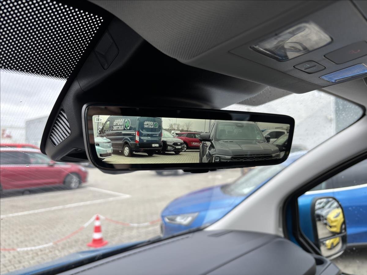 Ford Tourneo Custom MPV 0,0 160 kw