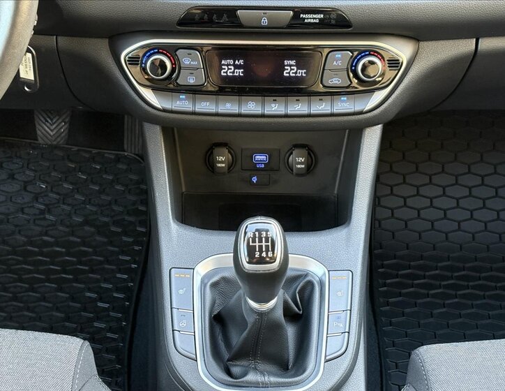 Hyundai i30 Hatchback 1,5 l 80 kw