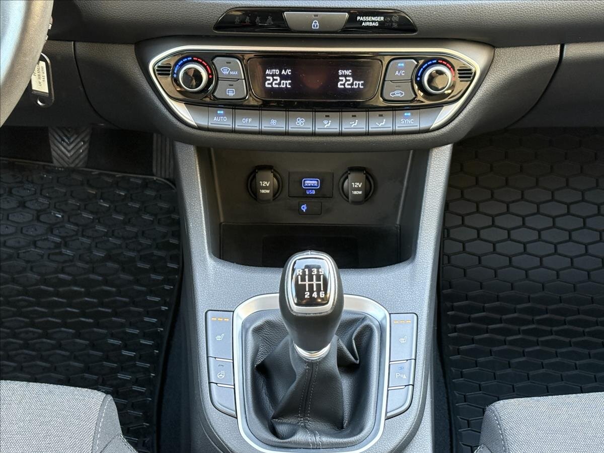 Hyundai i30 Hatchback 1,5 l 80 kw