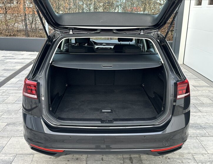 Volkswagen Passat Kombi 1,5 l 110 kw