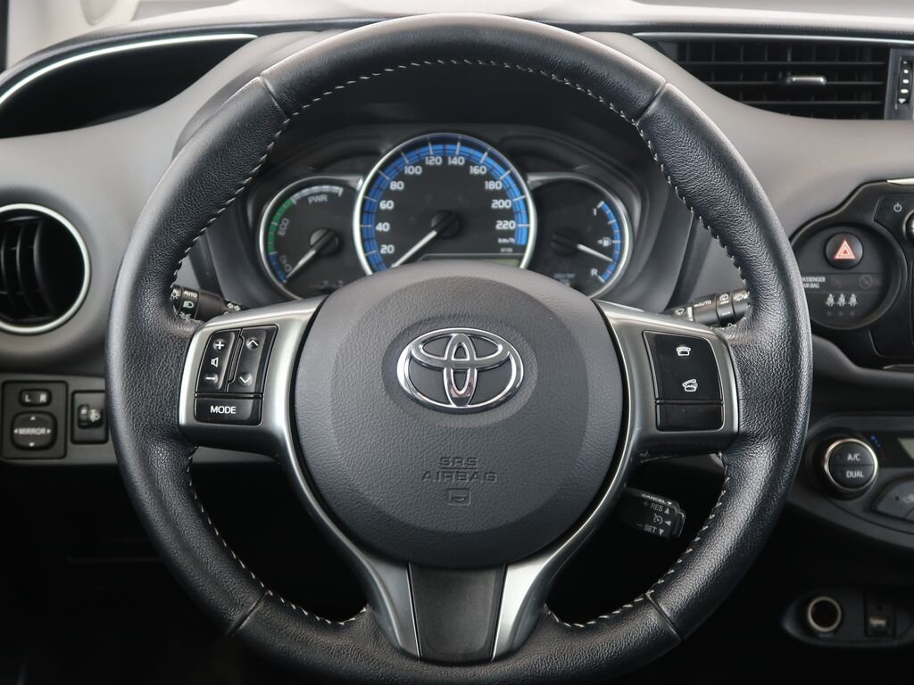 Toyota Yaris Hatchback 1,5 l 54 kw