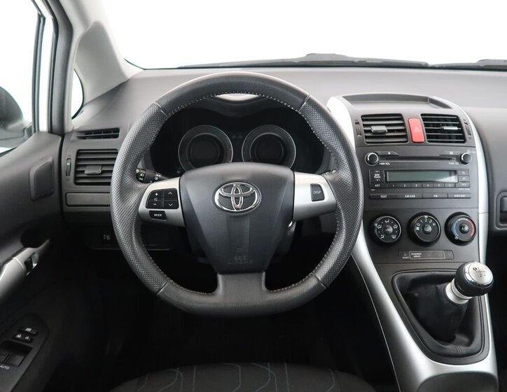 Toyota Auris Hatchback 1,6 l 97 kw